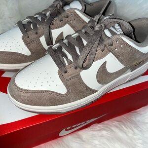 Women’s Nike Dunk Low 7.5